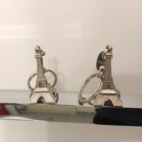 NEW Matching 2 Paris Eiffel Tower Keychain - Picture 3 of 6